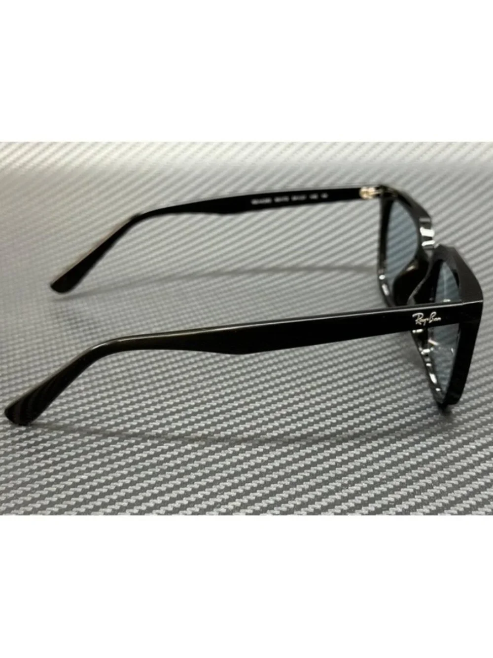 New Ray-Ban Men Black Sunglasses 54-21-145